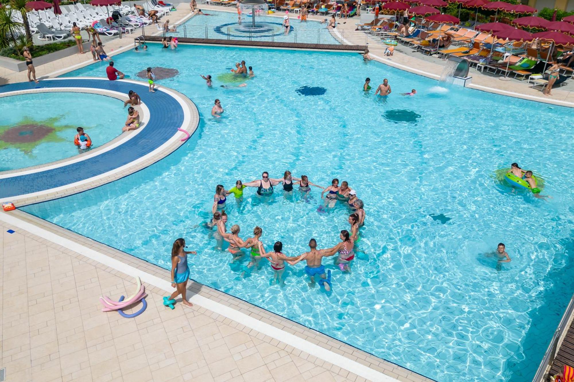 Villaggio Planetarium Resort 비비오네 외부 사진